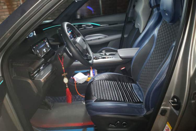 Used CHANGAN OSHAN Z6 2022 Blue Whale 1.5T DCT Smart Edition Urban Version Left Front Seat