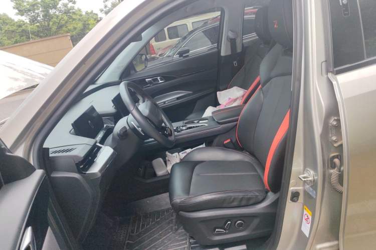 Used CHANGAN OSHAN Z6 2022 Blue Whale 1.5T DCT Smart Edition Left Front Seat