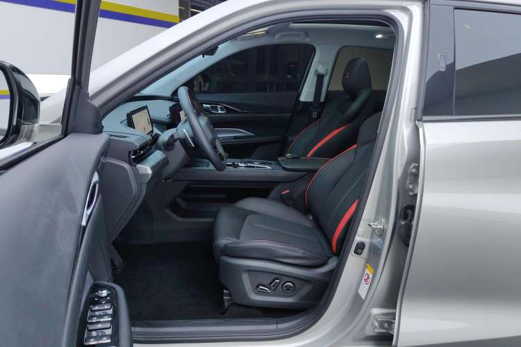 Used CHANGAN OSHAN Z6 2022 Blue Whale 1.5T DCT Smart Edition Urban Version Left Front Seat