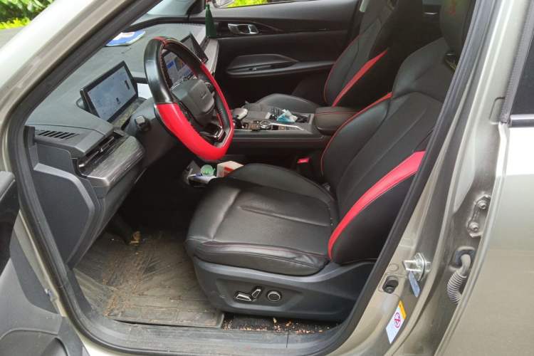 Used CHANGAN OSHAN Z6 2022 Blue Whale 1.5T DCT Smart Edition Left Front Seat