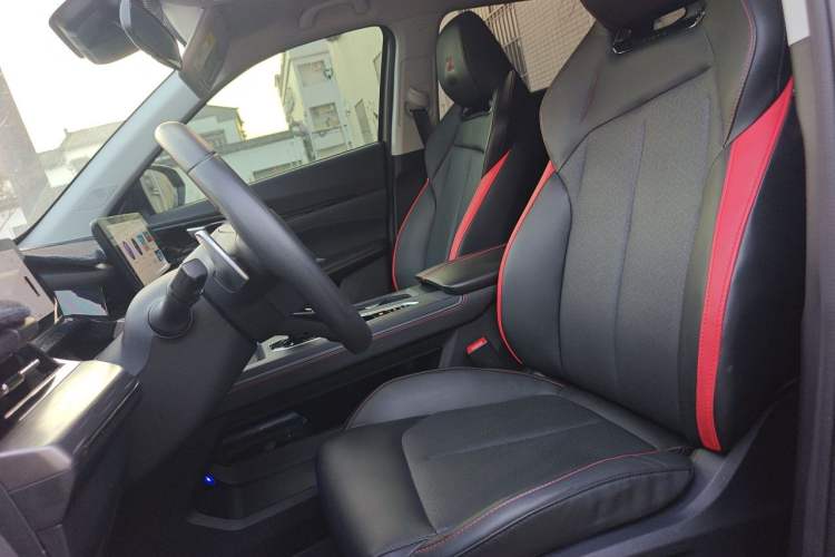 Used CHANGAN OSHAN Z6 2022 Blue Whale 1.5T DCT Smart Edition Left Front Seat