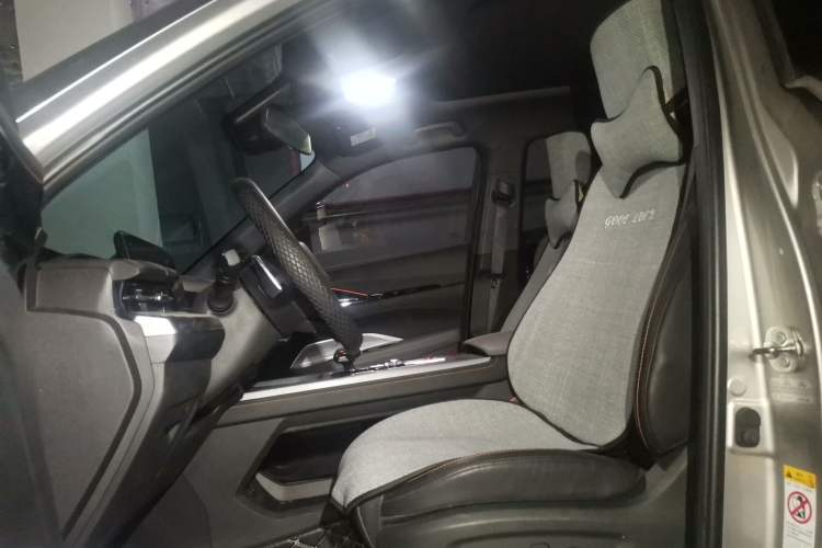 Used CHANGAN OSHAN Z6 2022 Blue Whale 1.5T DCT Smart Edition Urban Version Left Front Seat