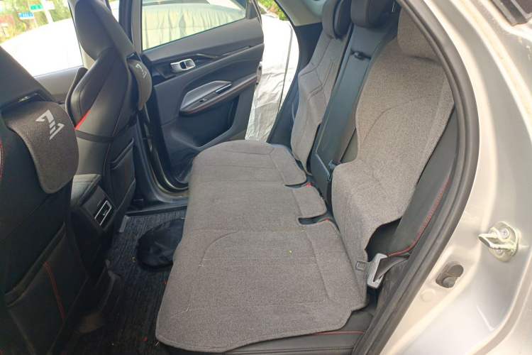 Used CHANGAN OSHAN Z6 2022 Blue Whale 1.5T DCT Luxury Model Left Rear Seat