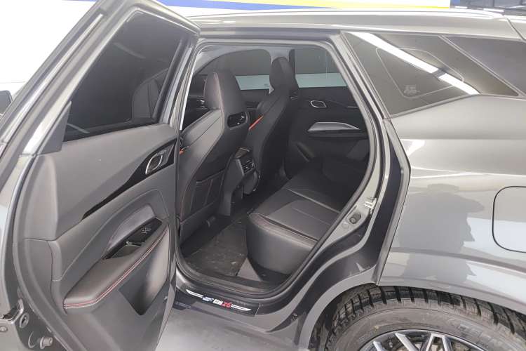 Used CHANGAN OSHAN Z6 2022 Blue Whale 1.5T DCT Smart Edition Urban Version Left Rear Seat