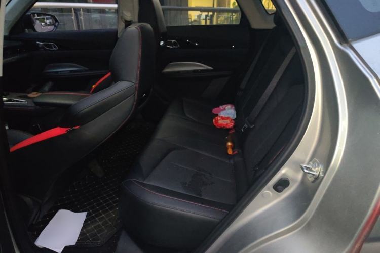 Used CHANGAN OSHAN Z6 2022 Blue Whale 1.5T DCT Smart Navigation Model Left Rear Seat