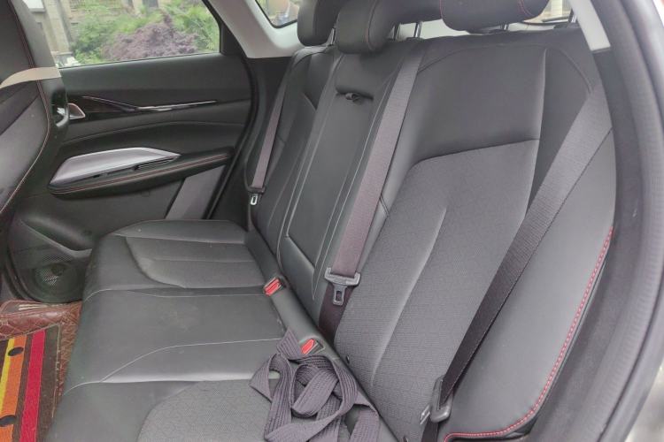 Used CHANGAN OSHAN Z6 2022 Blue Whale 1.5T DCT Smart Edition Left Rear Seat