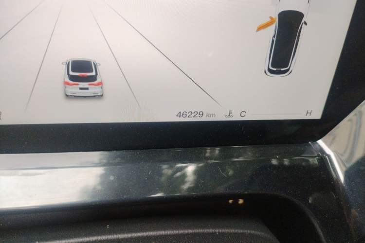 Used CHANGAN OSHAN Z6 2022 Blue Whale 1.5T DCT Smart Navigation Model Odometer Close Up
