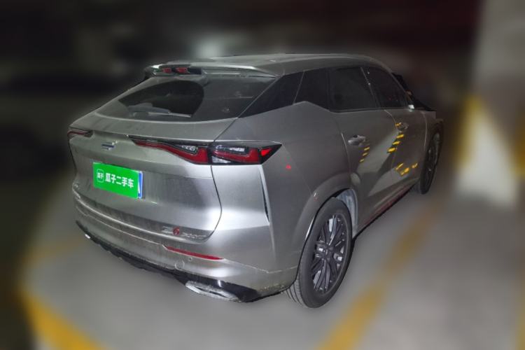 Used CHANGAN OSHAN Z6 2022 Blue Whale 1.5T DCT Luxury Model Rear Right 45 Deg