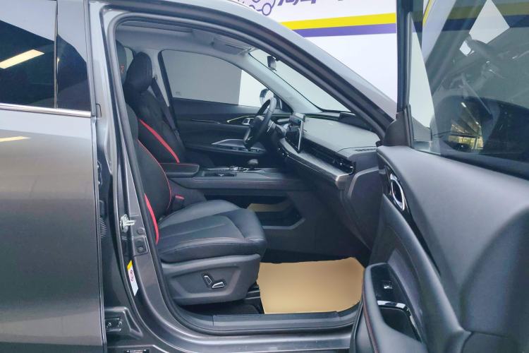 Used CHANGAN OSHAN Z6 2022 Blue Whale 1.5T DCT Smart Edition Right Front Seat