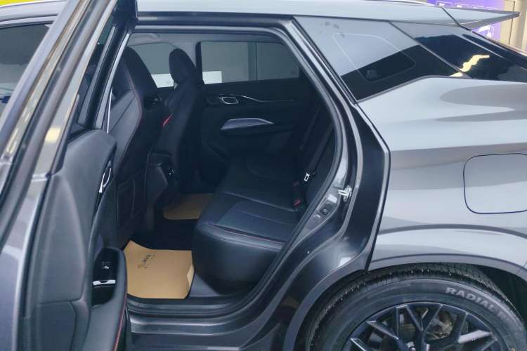 Used CHANGAN OSHAN Z6 2022 Blue Whale 1.5T DCT Smart Edition Right Rear Seat