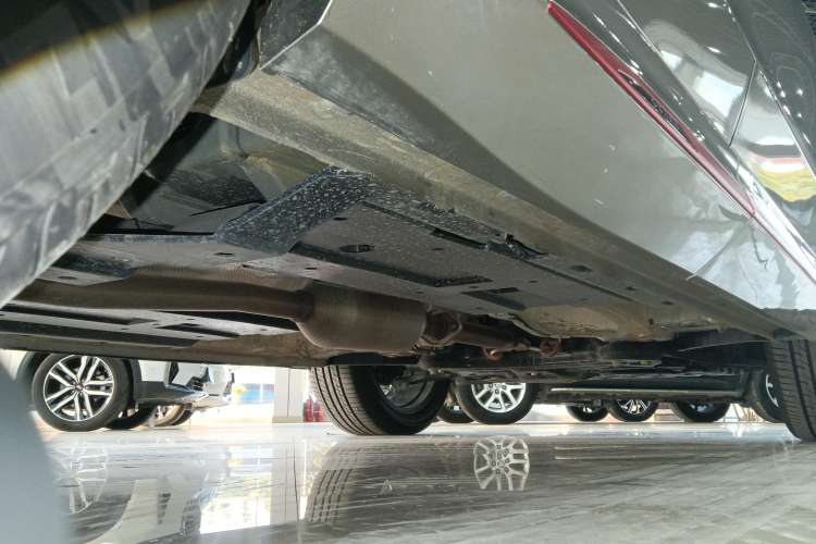Used CHANGAN OSHAN Z6 2022 Blue Whale 1.5T DCT Smart Edition Right Side Sill