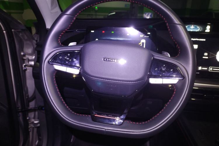 Used CHANGAN OSHAN Z6 2022 Blue Whale 1.5T DCT Smart Edition Steering Wheel