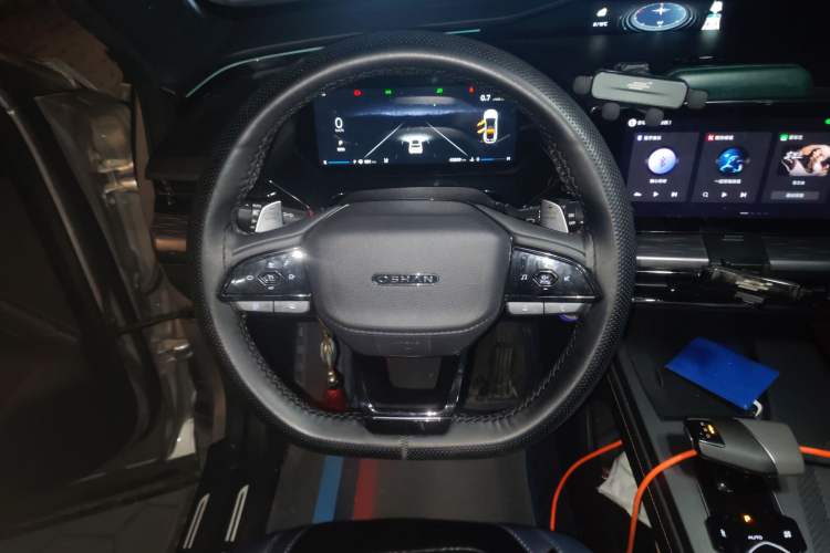 Used CHANGAN OSHAN Z6 2022 Blue Whale 1.5T DCT Smart Edition Urban Version Steering Wheel