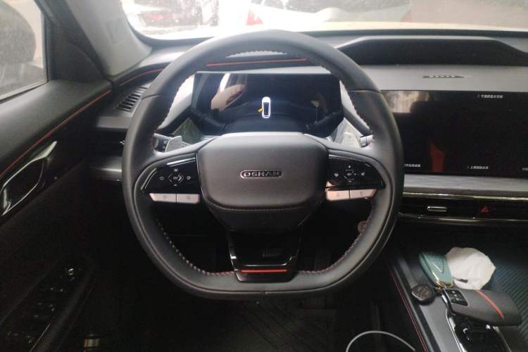 Used CHANGAN OSHAN Z6 2022 Blue Whale 1.5T DCT Smart Navigation Model Steering Wheel