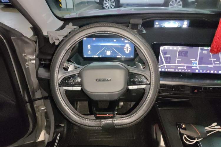 Used CHANGAN OSHAN Z6 2022 Blue Whale 1.5T DCT Smart Edition Steering Wheel