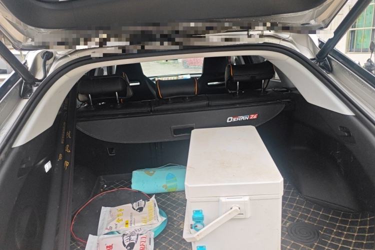 Used CHANGAN OSHAN Z6 2022 Blue Whale 1.5T DCT Smart Edition Trunk