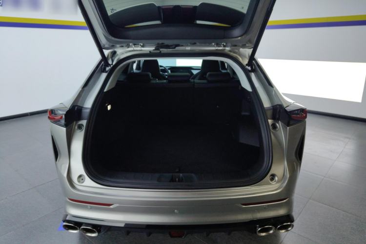 Used CHANGAN OSHAN Z6 2022 Blue Whale 1.5T DCT Smart Edition Urban Version Trunk