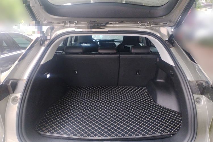 Used CHANGAN OSHAN Z6 2022 Blue Whale 1.5T DCT Smart Navigation Model Trunk