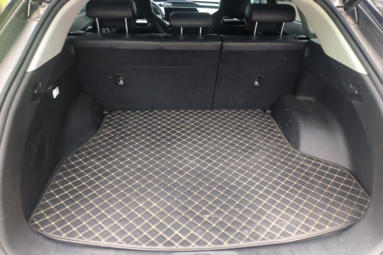 Used CHANGAN OSHAN Z6 2022 Blue Whale 1.5T DCT Smart Edition Trunk