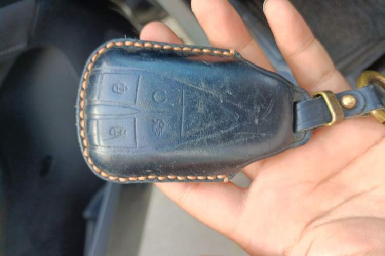 Used CHANGAN OSHAN Z6 2022 Blue Whale 1.5T DCT Luxury Model Vehicle Key