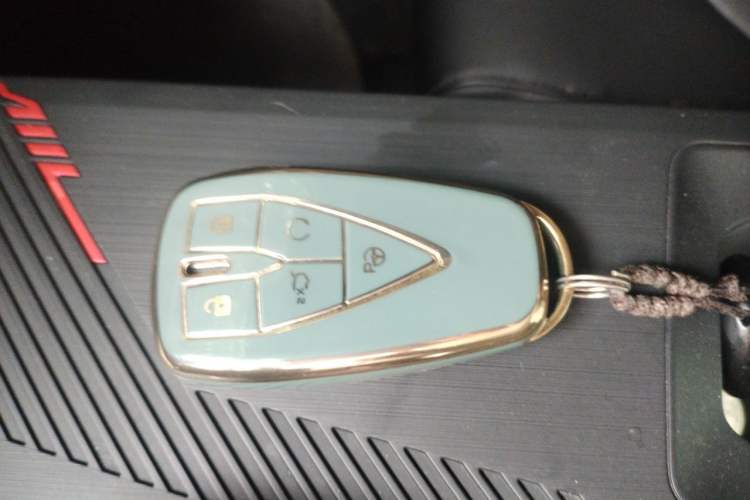 Used CHANGAN OSHAN Z6 2022 Blue Whale 1.5T DCT Smart Navigation Model Vehicle Key
