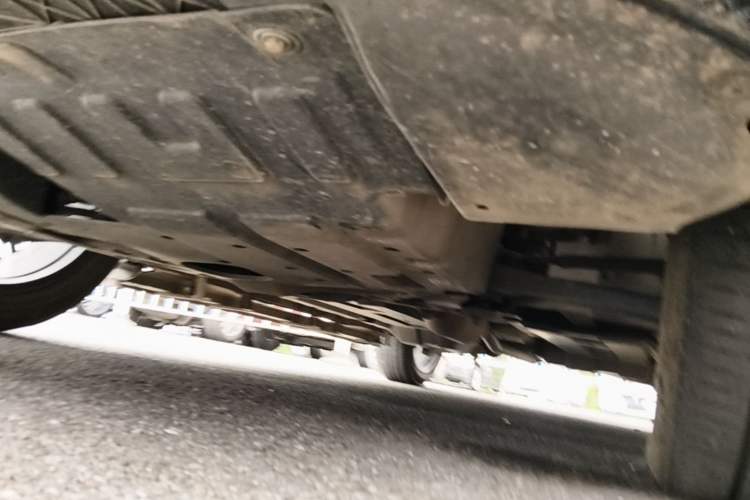 Used CHANGAN OSHAN Z6 2022 Blue Whale 1.5T DCT Smart Edition Chassis Front Left