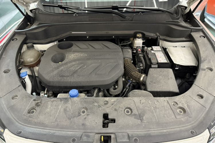Used CHANGAN OSHAN Z6 2022 Blue Whale 1.5T DCT Smart Edition Urban Version Engine Bay