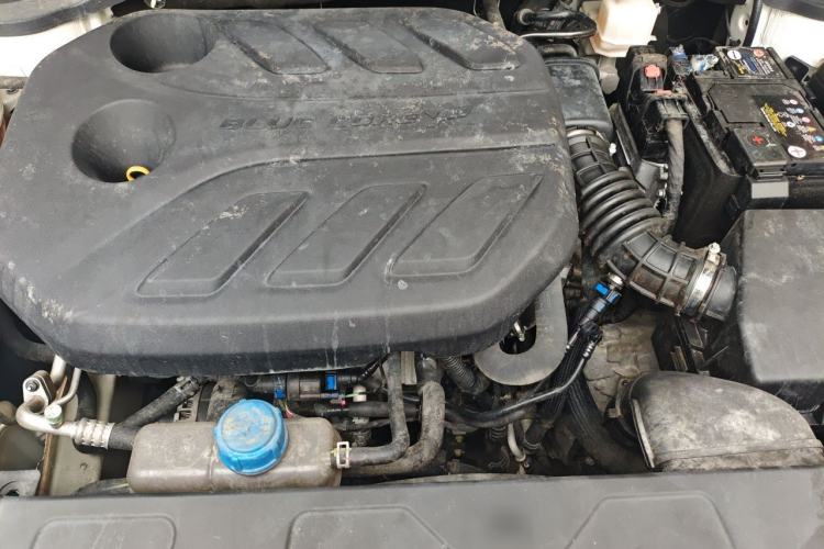 Used CHANGAN OSHAN Z6 2022 Blue Whale 1.5T DCT Luxury Model Engine Bay
