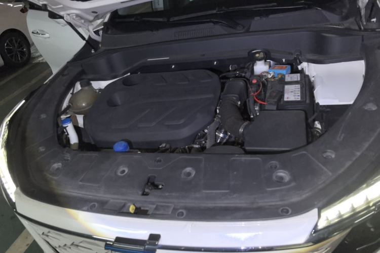 Used CHANGAN OSHAN Z6 2022 Blue Whale 1.5T DCT Smart Edition Engine Bay