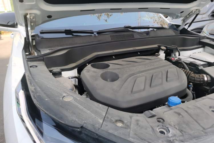 Used CHANGAN OSHAN Z6 2022 Blue Whale 1.5T DCT Smart Edition Urban Version Engine Bay Right