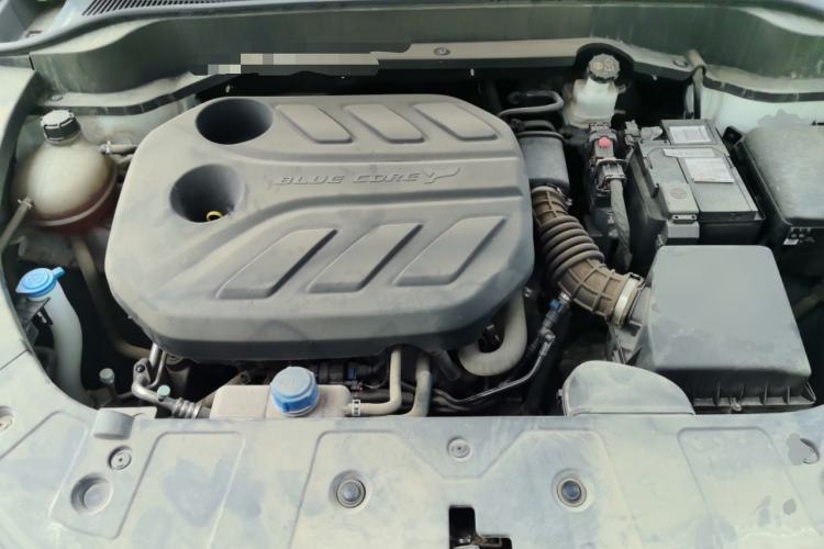 Used CHANGAN OSHAN Z6 2022 Blue Whale 1.5T DCT Smart Edition Urban Version Engine Bay