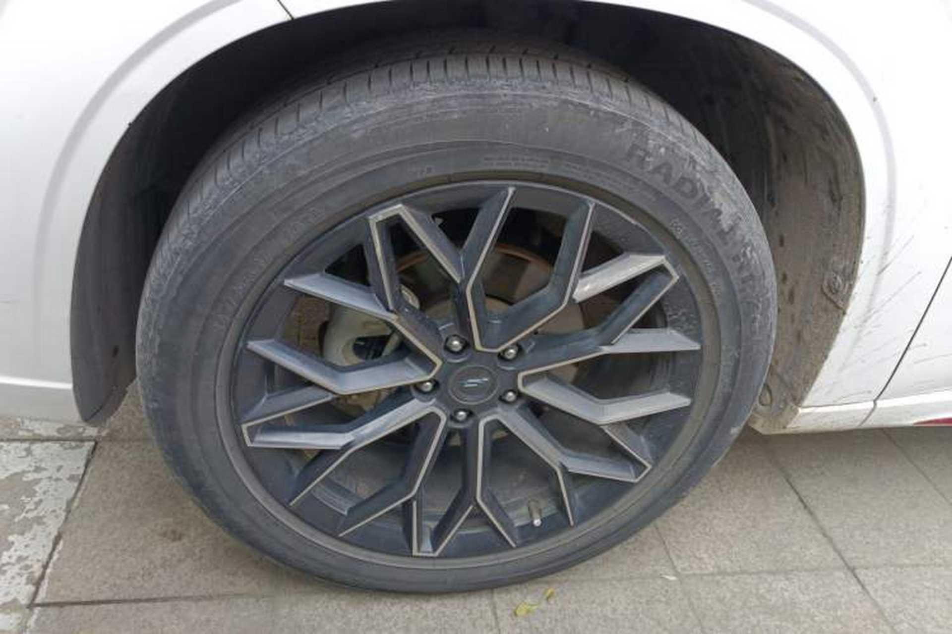 Used CHANGAN OSHAN Z6 2022 Blue Whale 1.5T DCT Smart Edition Exterior 4