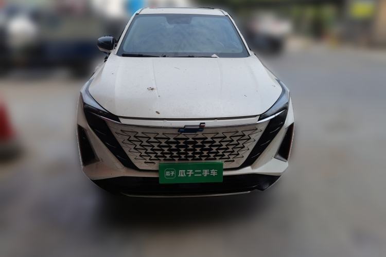 Used CHANGAN OSHAN Z6 2022 Blue Whale 1.5T DCT Luxury Model Front