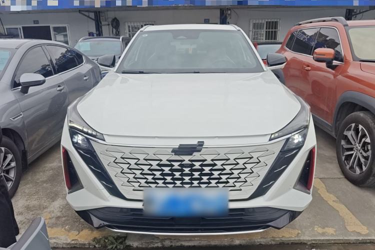 Used CHANGAN OSHAN Z6 2022 Blue Whale 1.5T DCT Smart Edition Urban Version Front