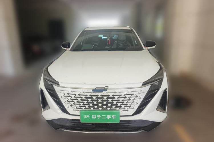 Used CHANGAN OSHAN Z6 2022 Blue Whale 1.5T DCT Luxury Model Front