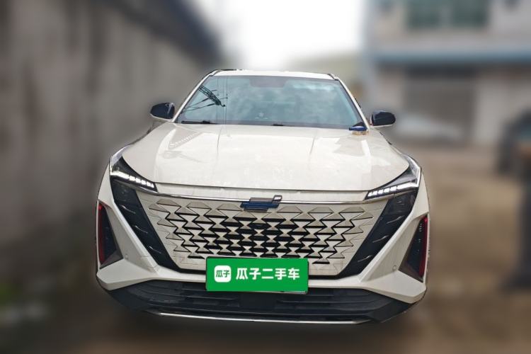 Used CHANGAN OSHAN Z6 2022 Blue Whale 1.5T DCT Luxury Model Front