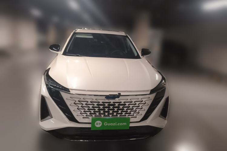 Used CHANGAN OSHAN Z6 2022 Blue Whale 1.5T DCT Luxury Model Front