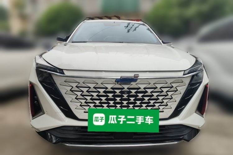 Used CHANGAN OSHAN Z6 2022 Blue Whale 1.5T DCT Luxury Model Front