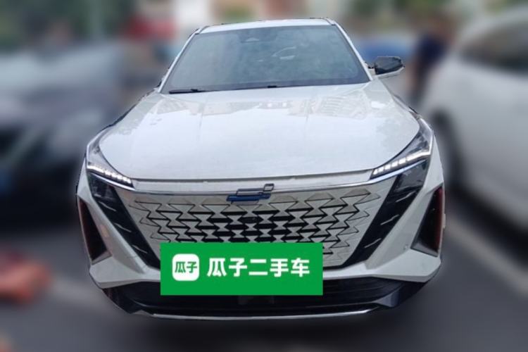 Used CHANGAN OSHAN Z6 2022 Blue Whale 1.5T DCT Smart Edition Front