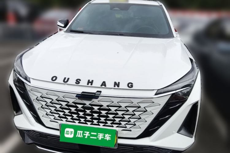 Used CHANGAN OSHAN Z6 2022 Blue Whale 1.5T DCT Smart Edition Front