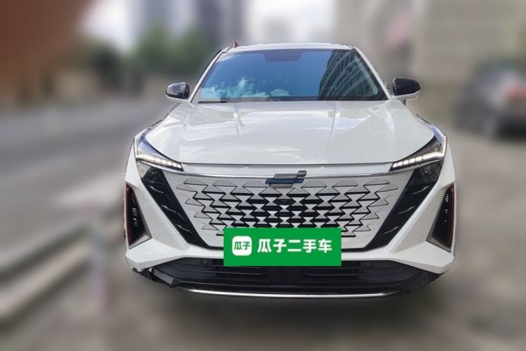 Used CHANGAN OSHAN Z6 2022 Blue Whale 1.5T DCT Luxury Model Front