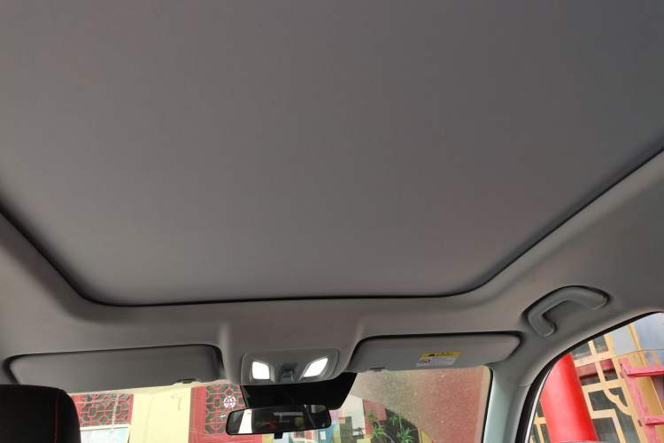 Used CHANGAN OSHAN Z6 2022 Blue Whale 1.5T DCT Luxury Model Headliner