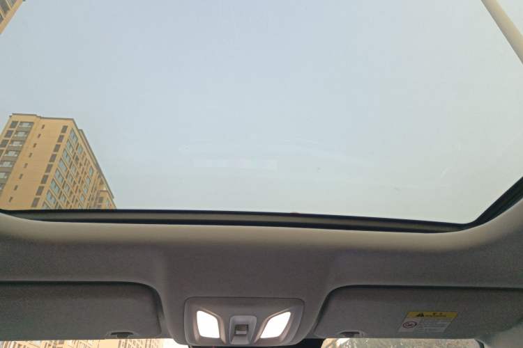 Used CHANGAN OSHAN Z6 2022 Blue Whale 1.5T DCT Smart Edition Headliner