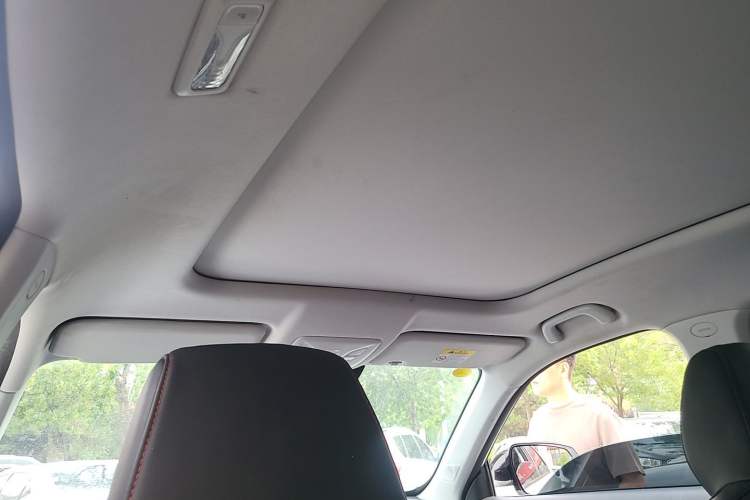 Used CHANGAN OSHAN Z6 2022 Blue Whale 1.5T DCT Smart Edition Headliner