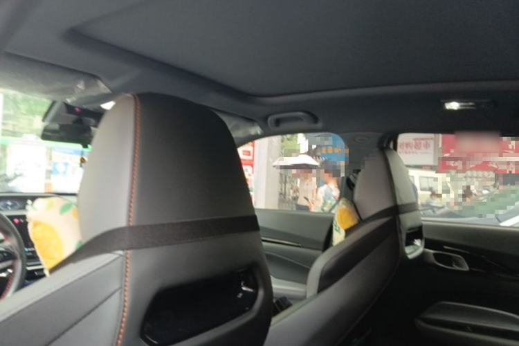 Used CHANGAN OSHAN Z6 2022 Blue Whale 1.5T DCT Smart Edition Headliner