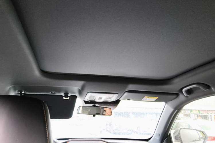 Used CHANGAN OSHAN Z6 2022 Blue Whale 1.5T DCT Smart Edition Headliner