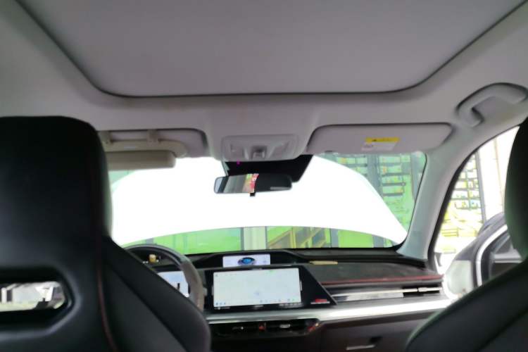 Used CHANGAN OSHAN Z6 2022 Blue Whale 1.5T DCT Smart Edition Urban Version Headliner