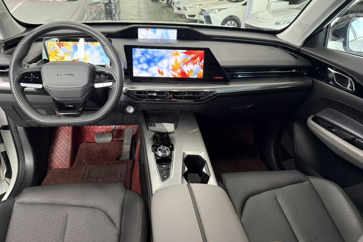Used CHANGAN OSHAN Z6 2022 Blue Whale 1.5T DCT Smart Edition Urban Version Interior 4
