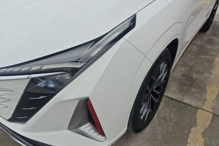 Used CHANGAN OSHAN Z6 2022 Blue Whale 1.5T DCT Smart Edition Urban Version Left Front Headlight