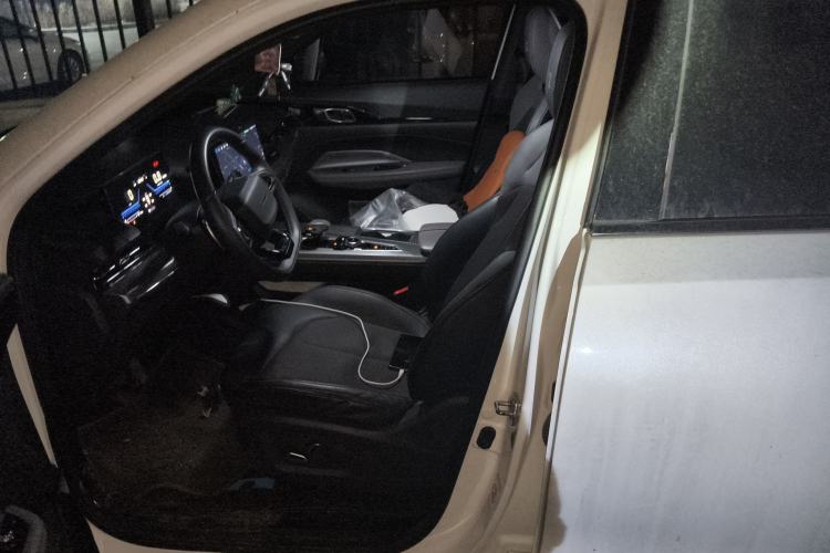 Used CHANGAN OSHAN Z6 2022 Blue Whale 1.5T DCT Luxury Model Left Front Seat